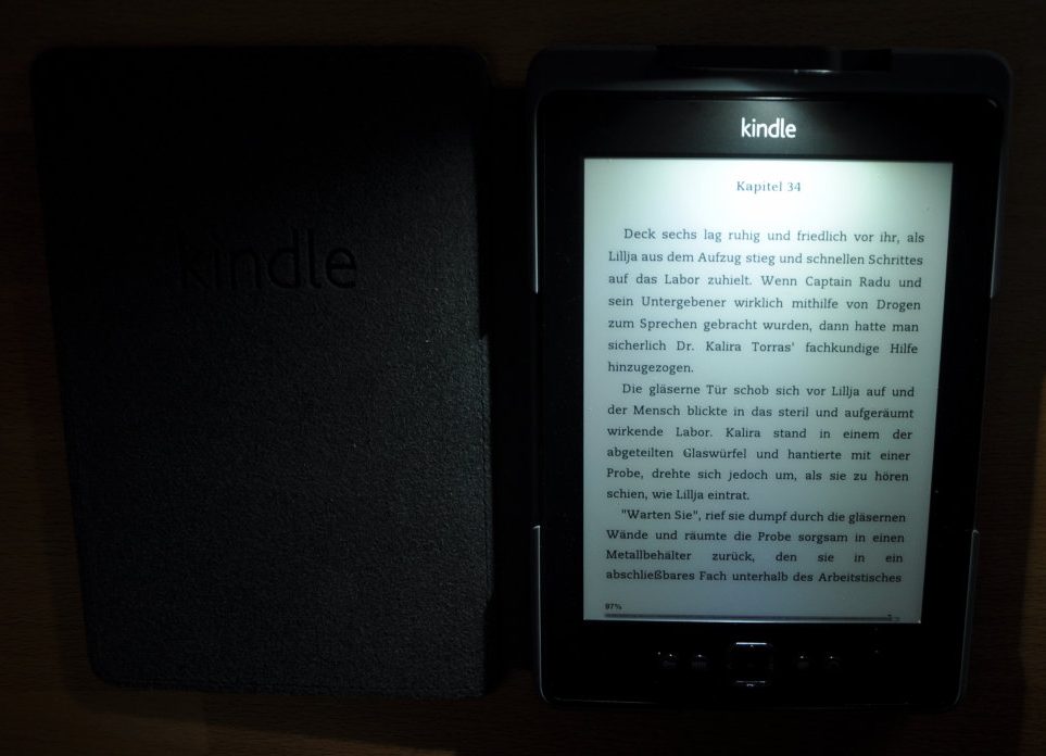 Kindle mit Leselampe